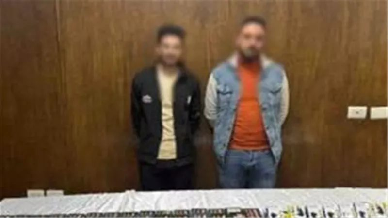 ضبط شخصين بحوزتهما «صواعق كهربائية» للإتجار بها.. تفاصيل