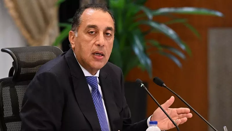 رئيس الوزراء يزور مصنع «سيماف» غدًا