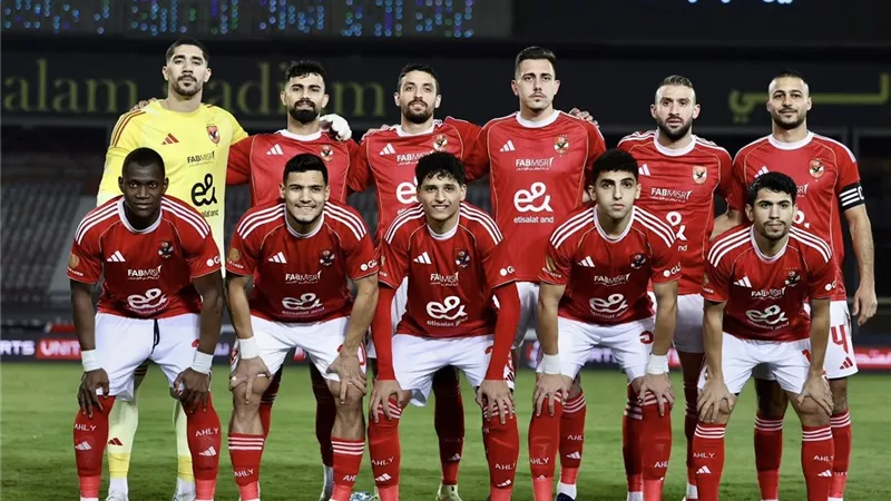 تسويق مهاجم الأهلي في الرجاء المغربي| تفاصيل