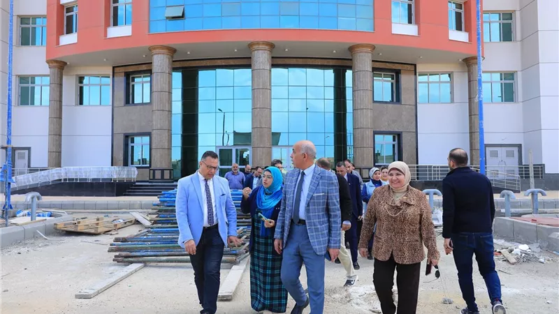 رئيس جامعة كفر الشيخ يتفقد الموقع العام للمدينة الطبية ومستجدات العمل 