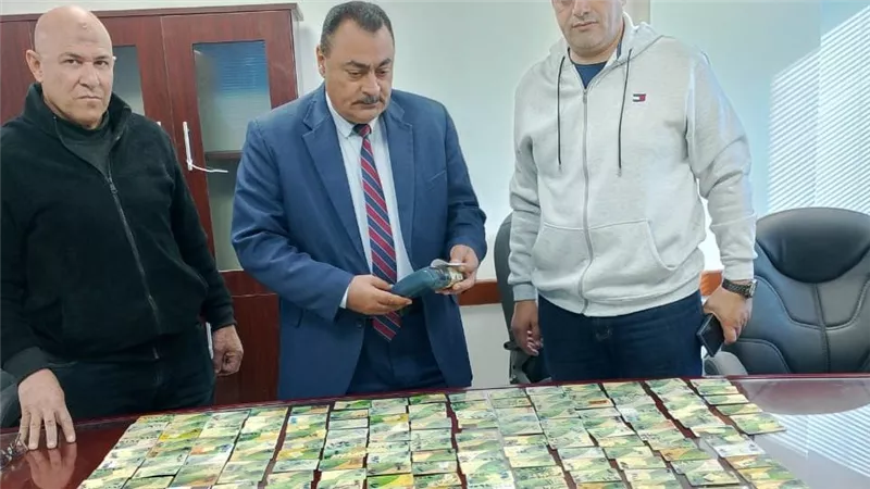 غلق مخبز لتصرفه في البطاقات التموينية والاستيلاء على الدقيق بدمياط