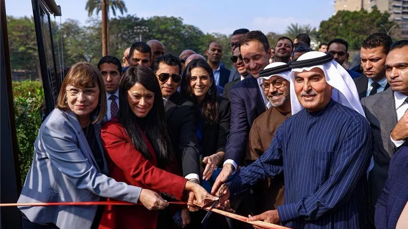 وزيرا التخطيط والرياضة يفتتحان أكاديمية شباب بلد لتمكين وتأهيل الشباب 