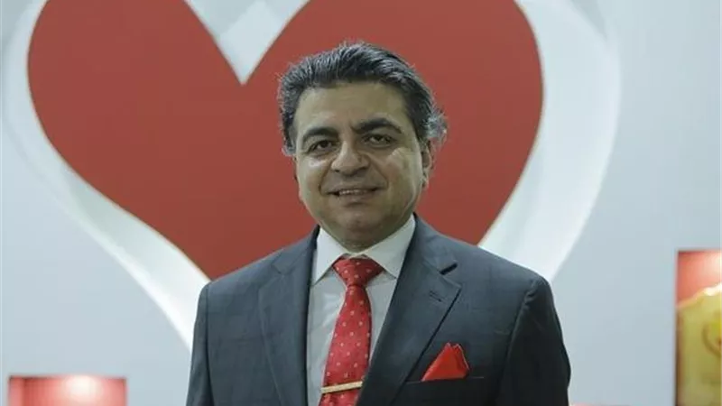 البرد قد يصيبك بأزمة قلبية.. تحذير خطير من جمال شعبان 