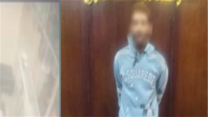 انتقام بسبب الميراث.. كشف ملابسات فيديو تعدي شخص على شقيقته بالضرب بالمرج