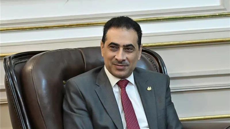 السعيد: نشر بحث «نيتشر» يعزز مكانة جامعة القاهرة عالميًا| خاص 