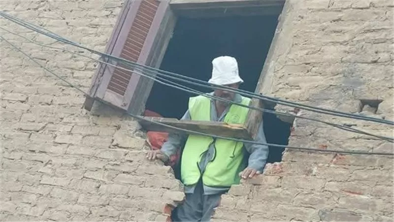 حصر شامل لأضرار حادث قطار بضائع بطوخ وتأثر 9 عقارات