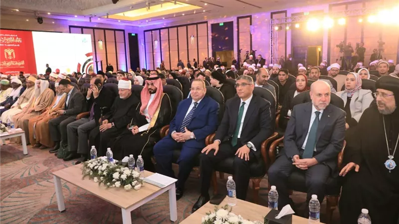 محافظ الجيزة يشارك بختام ندوة دار الإفتاء العالمية| صور 