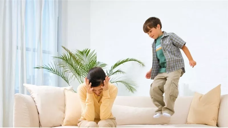 خبير تربوي تحذر من تجاهل فرط الحركة عند الأطفال في هذا التوقيت| فيديو