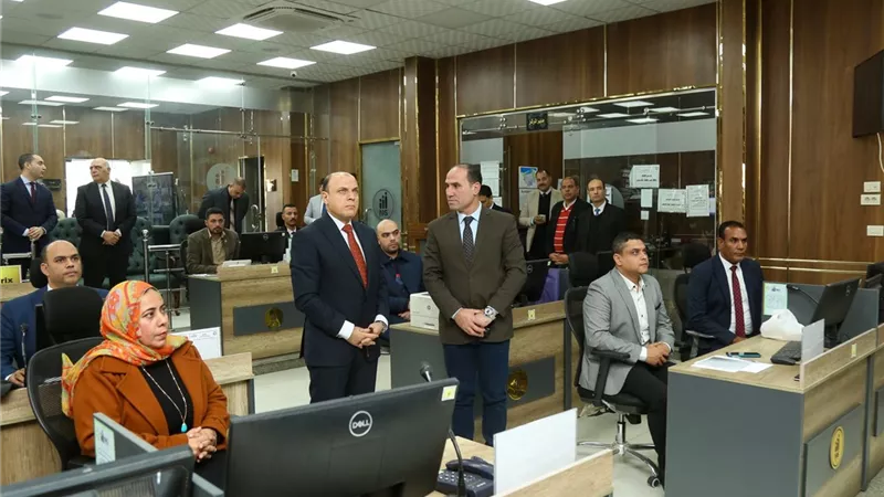 محافظ كفر الشيخ يترأس غرفة عمليات لمتابعة جولة الإعادة بالانتخابات| تفاصيل