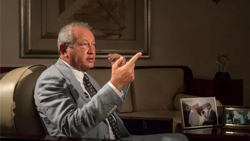   ساويرس: العالم يربح من كرة القدم.. والأندية المصرية تخسر بالملايين
