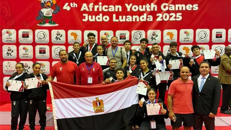 وزير الرياضة يهنئ منتخب الجودو بحصد 14 ميدالية في الألعاب الأفريقية