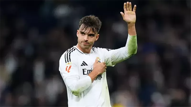 استبعاد مفاجئ.. أسينسيو خارج قائمة ريال مدريد لمواجهة تالافيرا 