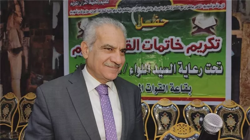 رئيس جامعة أسوان يكرم  41  من خاتمات القرآن الكريم 