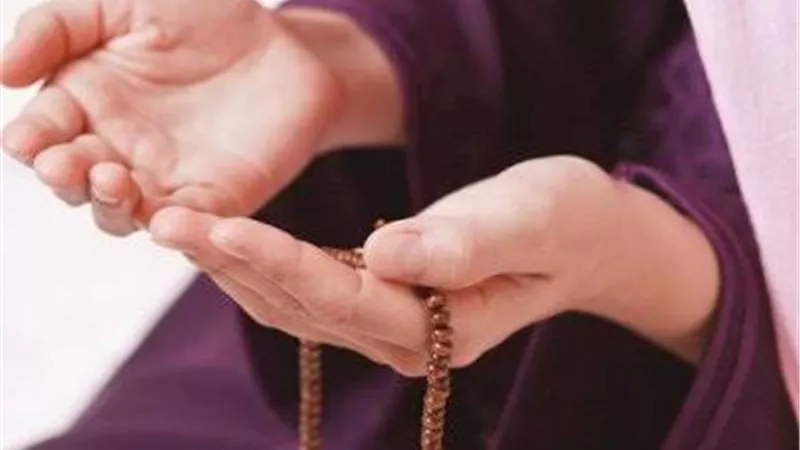 هل يجب على المرأة قضاء الصلوات بعد الطهارة من الحيض؟.. أمين الفتوى يجيب