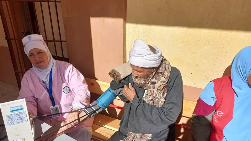 «الرعاية الصحية»: 264 فرقة طبية أمام لجان الانتخابات بمحافظات القناة