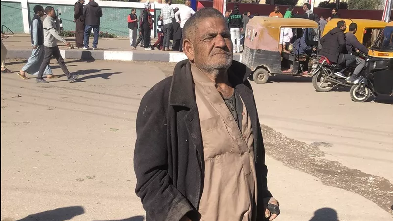 مسن معاق بالشرقية: نزلت انتخب من أجل مصر