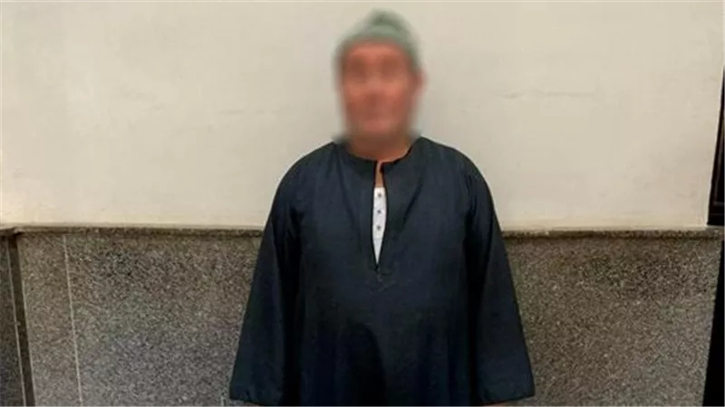 ضبط شخص بتهمة حيازة كشوف ناخبين وكروت توجيه بالشرقية