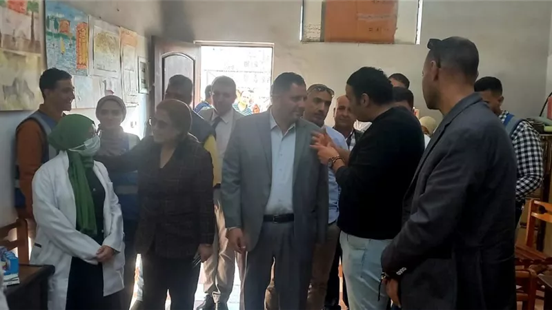 جامعة العاصمة تنظم قافلة طبية لخدمة أهالي الزاوية الحمراء