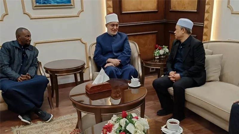 المفتي يودع الوفود المشاركة في الندوة العالمية الثانية للإفتاء