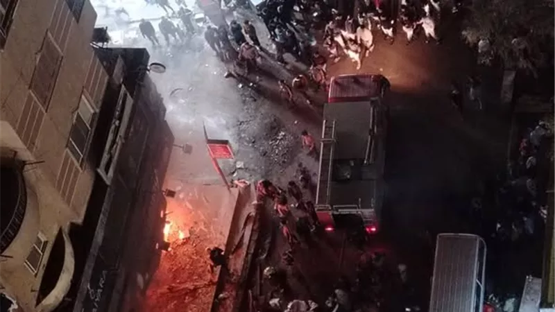 حريق هائل يلتهم مطعم سوري شهير بالقاهرة