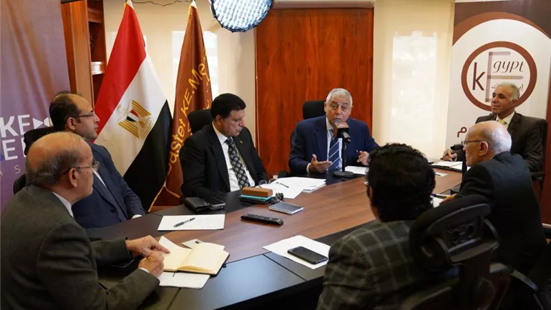 دعوة للحوار حول التعامل مع الداخل الإسرائيلي