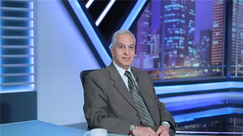 الشارع ينتظر تعديل.. صبري الجندي: حكومة مدبولي تعيش في «كوكب تاني»| خاص