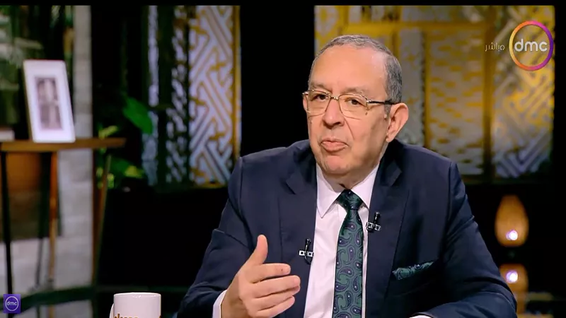 خبير اقتصادي: سياسات ترامب في 2025 تهز ثوابت الاقتصاد الأمريكي| فيديو