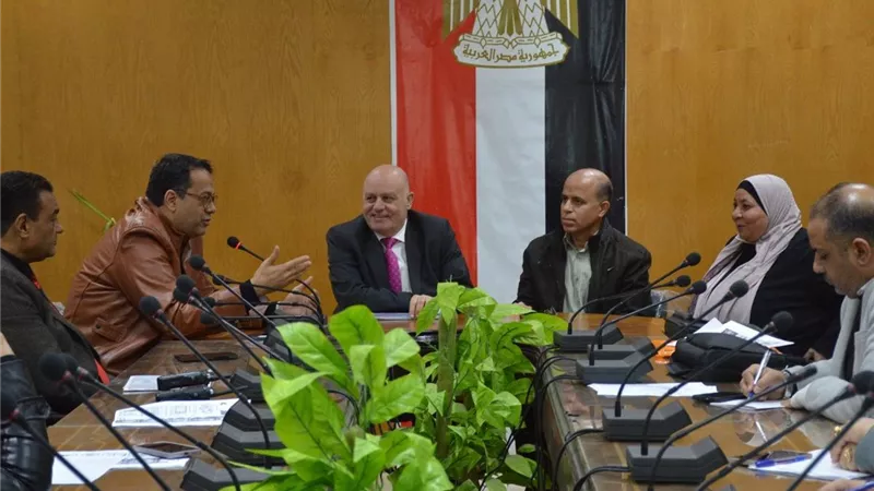 كلية التربية جامعة طنطا تناقش تفعيل البحوث الإجرائية ودعم المعلمين 