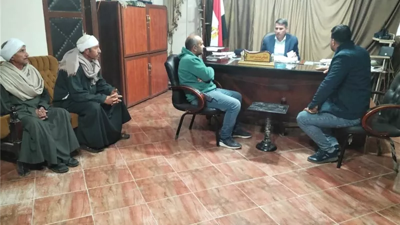 حملات نظافة ورفع المخلفات بمشاركة رئيس مركز ناصر ببني سويف