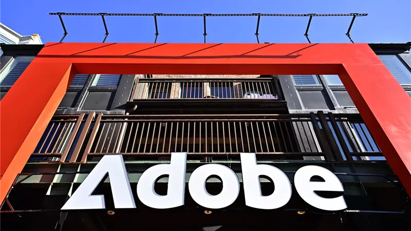 Adobe تواجه دعاوى قضائية جماعية بتهمة قرصنة الكتب