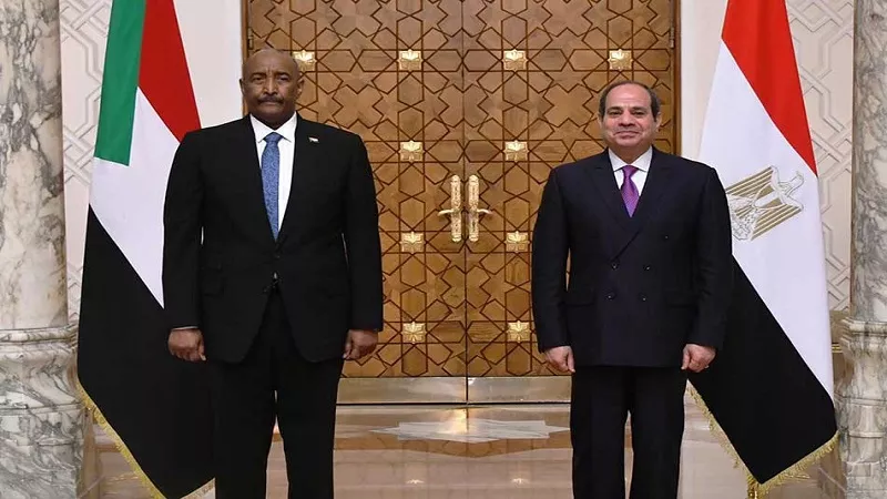 أكرم القصاص: مصر تدعم أي مسار سياسي يقود لاستقرار الأوضاع بالسودان| فيديو