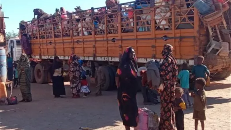 الفارين من ويلات هجليج يصلون لمخيمات النزوح في النيل الأبيض 