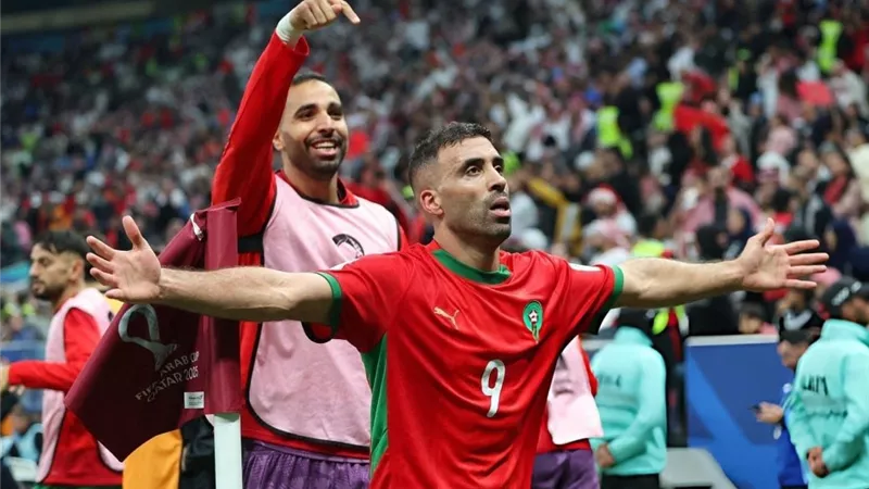 عبد الرزاق حمدالله يفوز بجائزة أفضل لاعب في نهائي كأس العرب 2025
