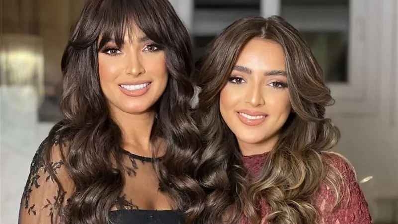 روجينا تخطف الأنظار بجلسة تصوير جديدة مع ابنتها مايا| صور
