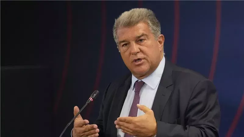 خوان لابورتا يمثل أمام المحكمة في قضية نيجريرا ويؤكد موقف برشلونة