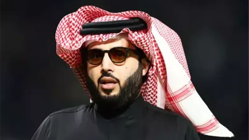 تركي آل الشيخ يخرج عن صمته ويرد على جدل فيلم «الست»