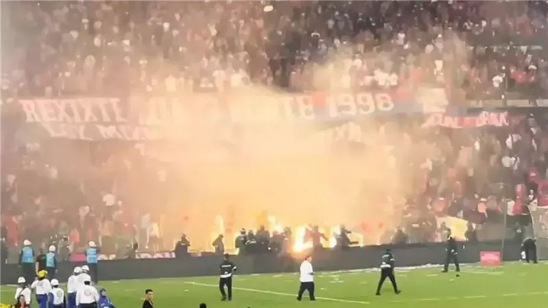 إصابة 59 شخصا بينهم 7 من الشرطة في اشتباكات نهائي كأس كولومبيا
