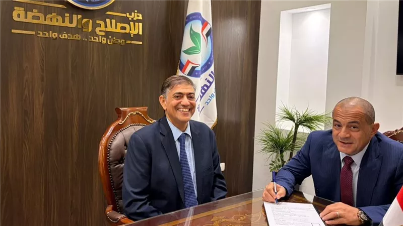 قيادي بـ«الإصلاح والنهضة»: السوشيال ميديا تحولت إلى «برلمان افتراضي»
