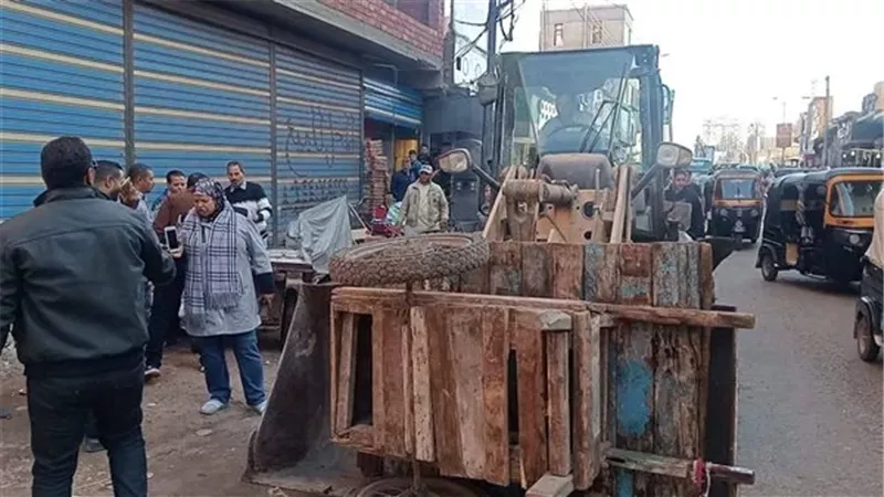 778 محضرا خلال حملات مكبرة لرفع الإشغالات بالمنيا