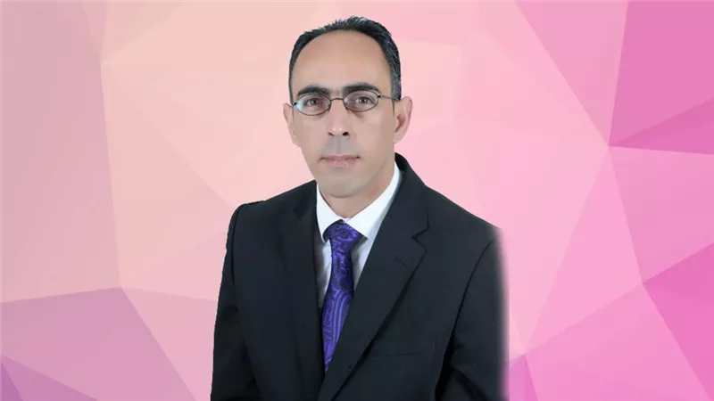 خبير سياسي: الانتقال إلى المرحلة الثانية سيظل رمزيا غير واقعي