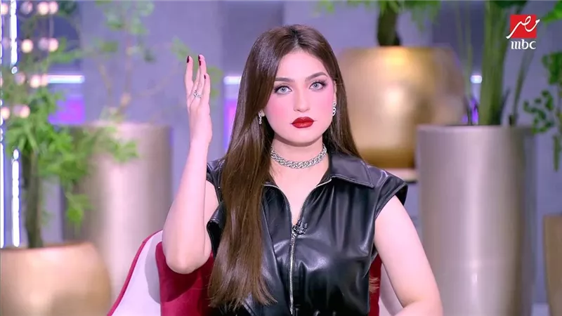 بسبب «الست» وموسم الرياض.. ياسمين عز تهاجم الفنان محمد صبحي 