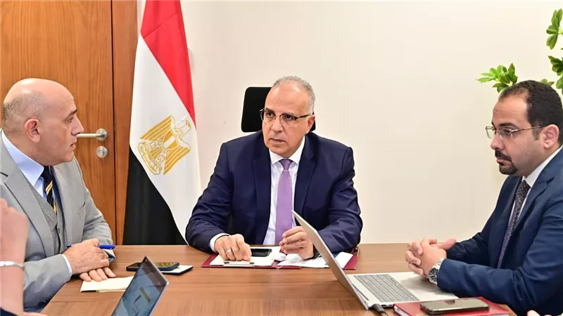 وزير الري يستعرض خطة إعداد وتأهيل قيادات الجيل الثاني لمنظومة المياه 2.0