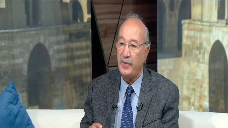خبير: توفير فرص العمل أهم أسباب خفض معدلات الفقر وتحسين الدخل| فيديو