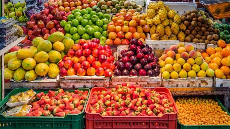 أسعار الفاكهة في سوق العبور اليوم السبت 20 ديسمبر 2025