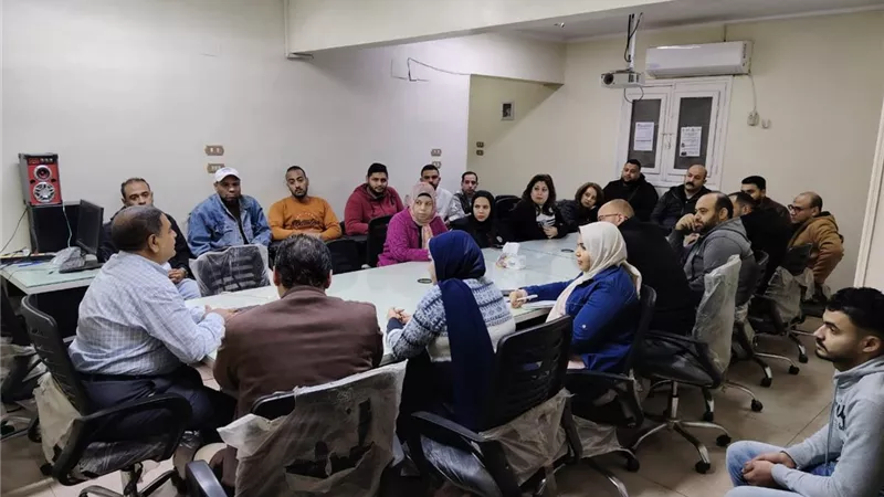 مديرية العمل بأسيوط تنظم ندوة عمالية للتعريف بمكتسبات قانون العمل الجديد