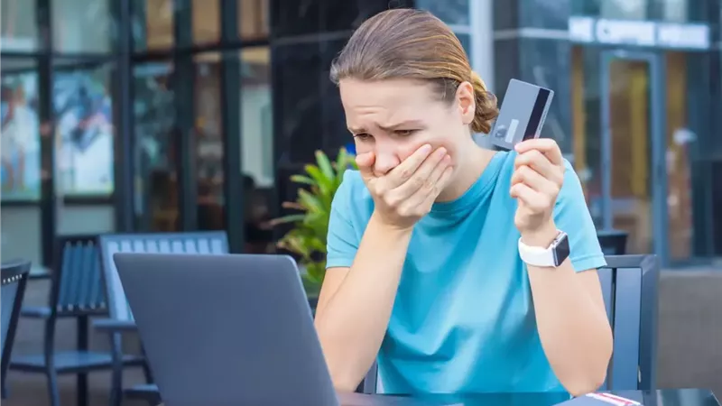الاحتيال الإلكتروني.. تجارب واقعية تحذر المستخدمين من المخاطر الرقمية| خاص