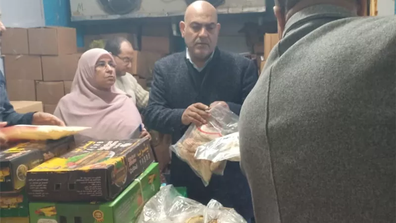 ضبط طن ونصف دواجن وبسطرمة مجهولة المصدر في حي شرق شبرا الخيمة