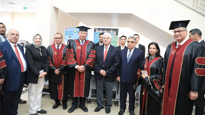 «عاشور» و« مرزوق» يشهدان حفل تخريج أول دفعة من جامعةالمنصورة الأهلية