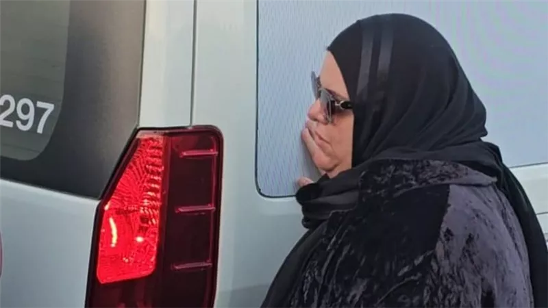 بدعاء مؤثر.. أسرة نيفين مندور تنعى الراحلة فى يومها الأول بقبرها 