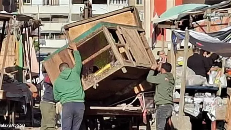 رئيس مدينة بورفؤاد يتابع الحملات المكثفة لإزالة التعديات بالعبور 
